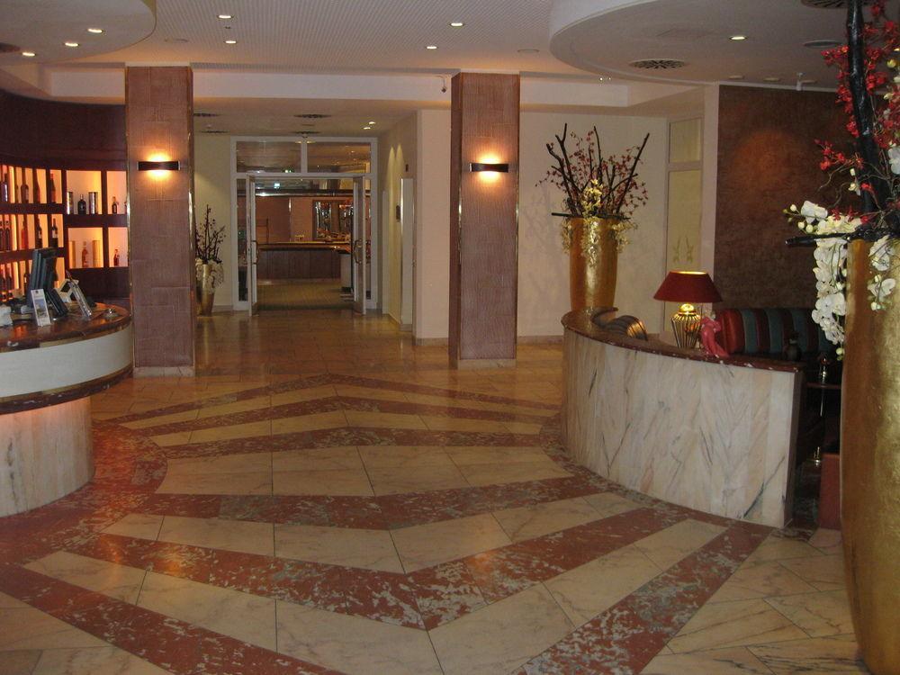 Parkhotel Weingarten Вайнґартен Екстер'єр фото